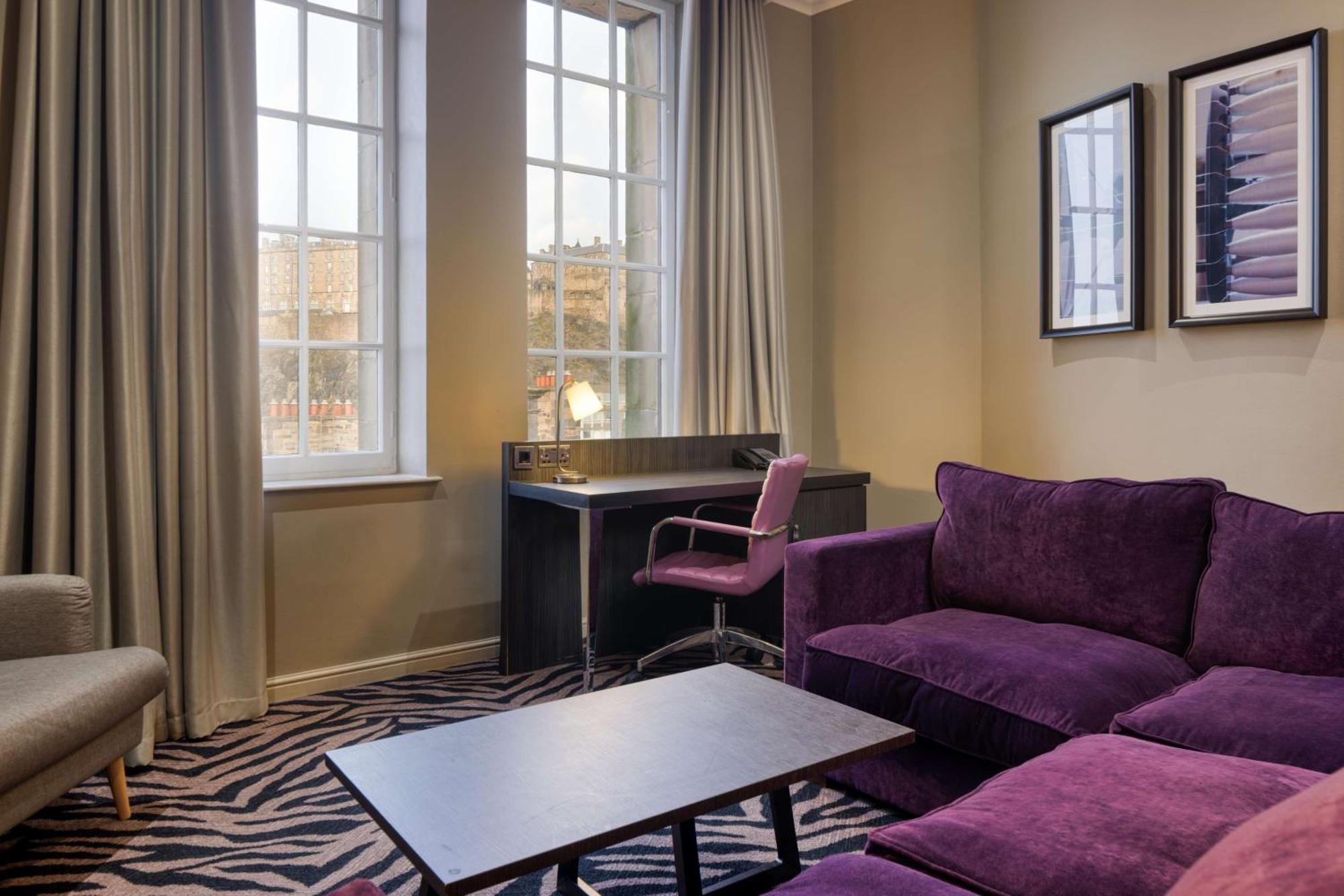 Doubletree By Hilton Edinburgh City Centre Exterior photo